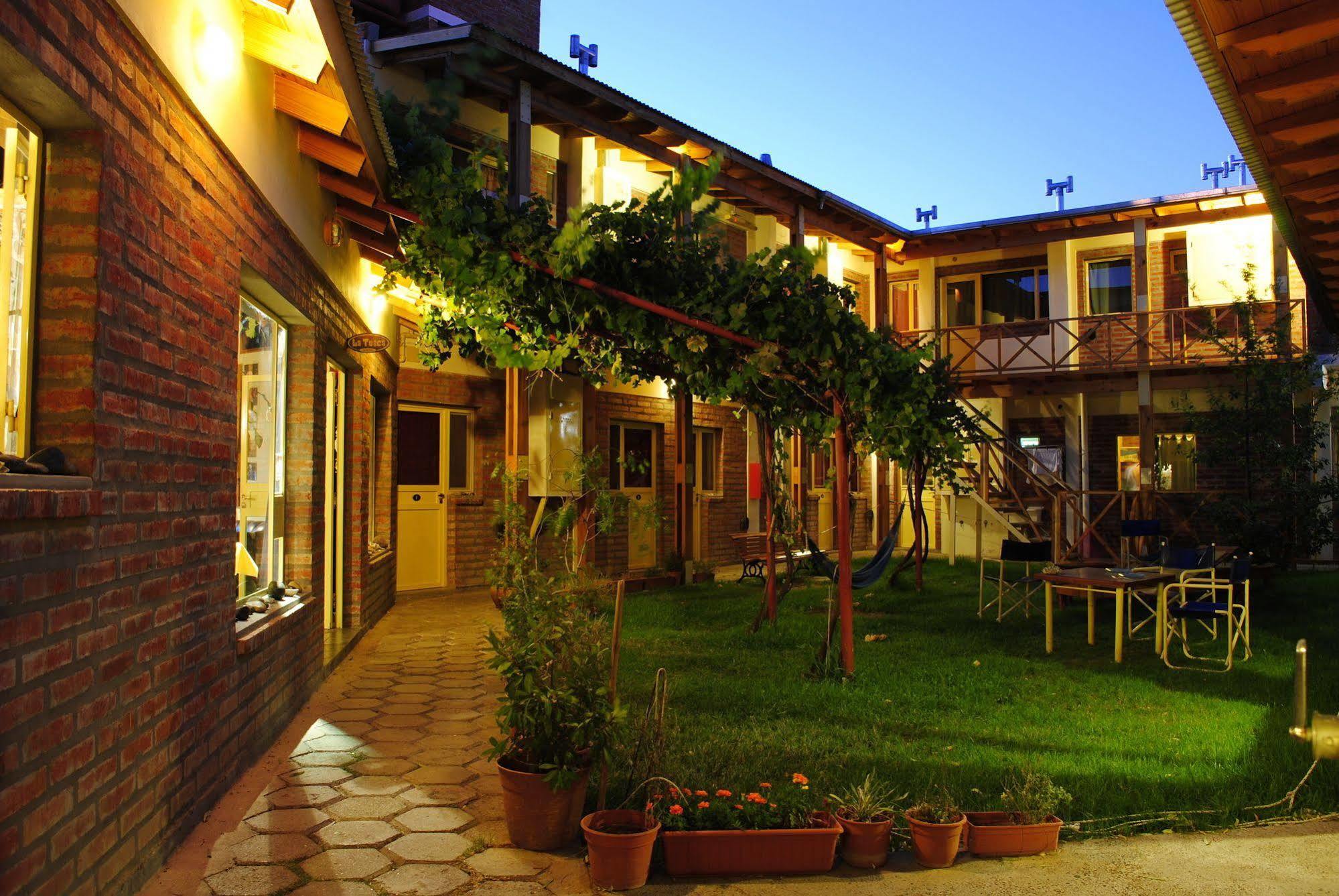 La Tosca Hostel Пуерто-Мадрін Екстер'єр фото